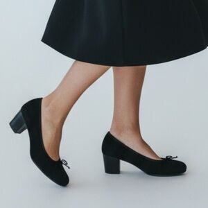 Paul Green Black Suede Round-Toe Bow Heel Pumps
